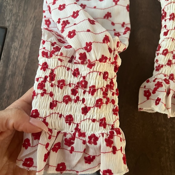 Code Mode Embroidered Crop Top - Picture 5 of 10